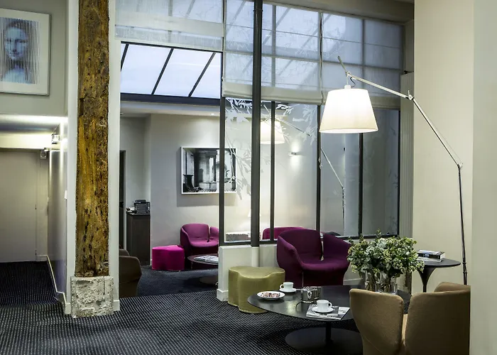 Hotel De La Place Du Louvre - Esprit De France